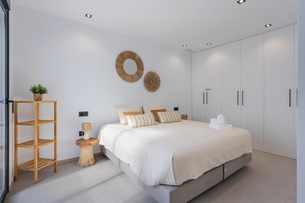 3 Bedroom 2 Bathroom Villa in Dolores - Caza De Casa
