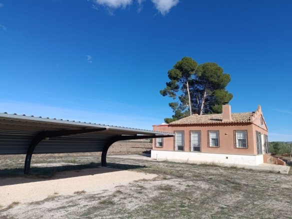 2 Bedroom 2 Bathroom Villa in Yecla - Caza De Casa