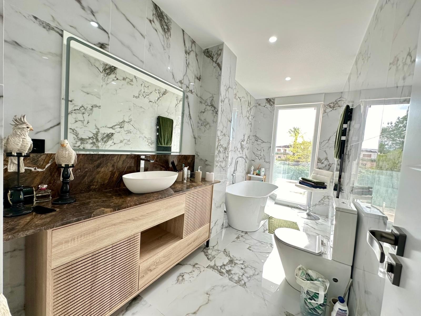 5 Bedroom 3 Bathroom Villa in Petrer - Caza De Casa