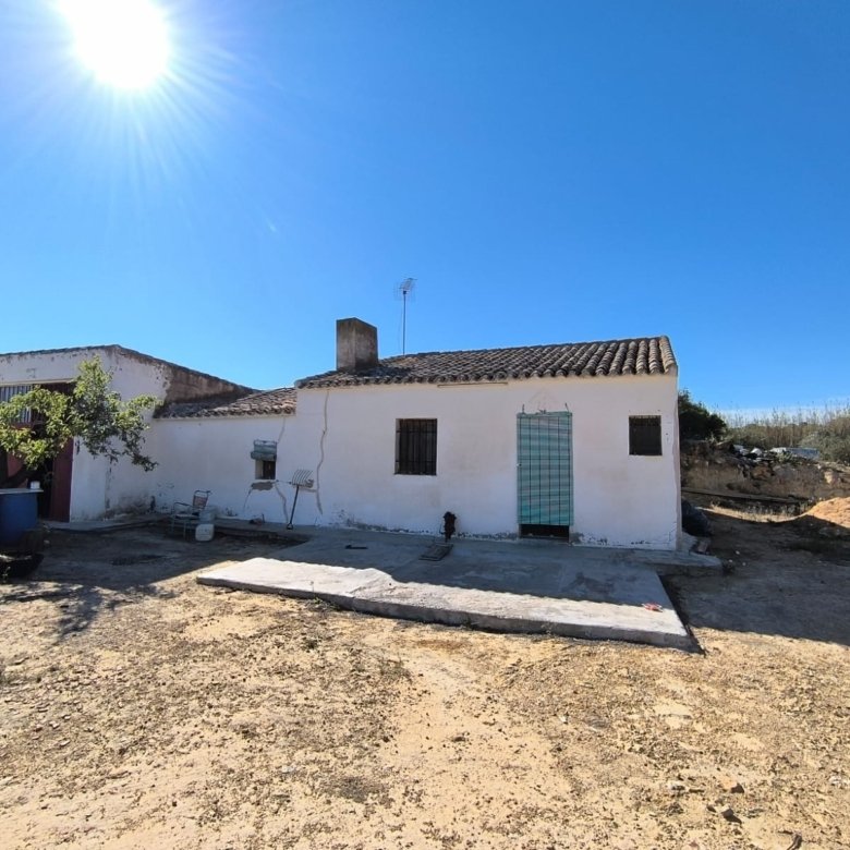 3 Bedroom 1 Bathroom Country House in Yecla - Caza De Casa