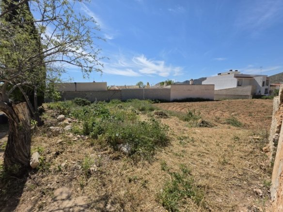 280 m² Land in La Canalosa - Caza De Casa