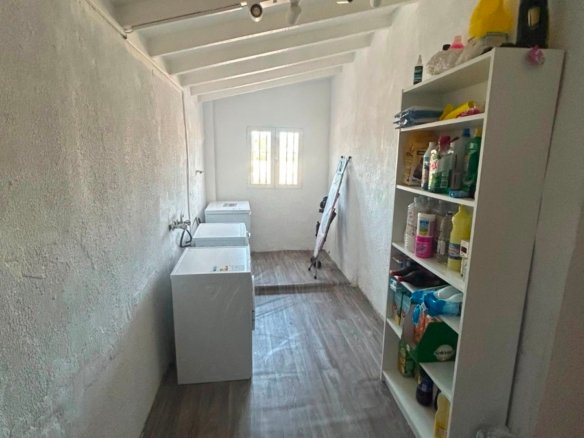 6 Bedroom 1 Bathroom Villa in La Zarza - Caza De Casa