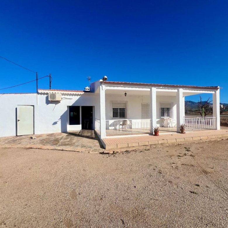 3 Bedroom 1 Bathroom Country House in Las Encebras - Caza De Casa