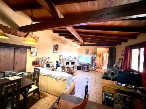 4 Bed 1 Bath Country House in Pinoso - Caza De Casa