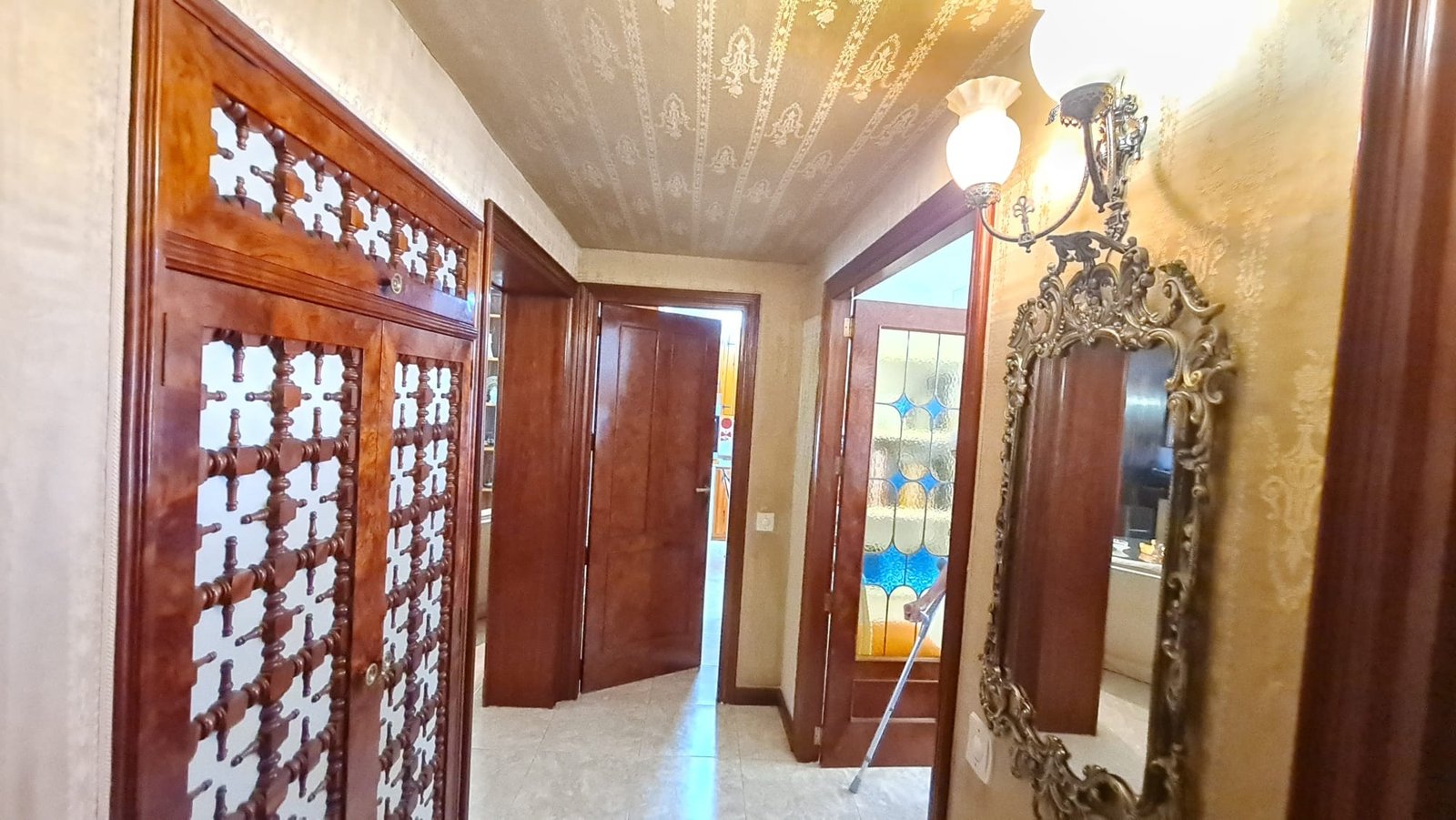 4 Bedroom 3 Bathroom Town House in Elda - Caza De Casa