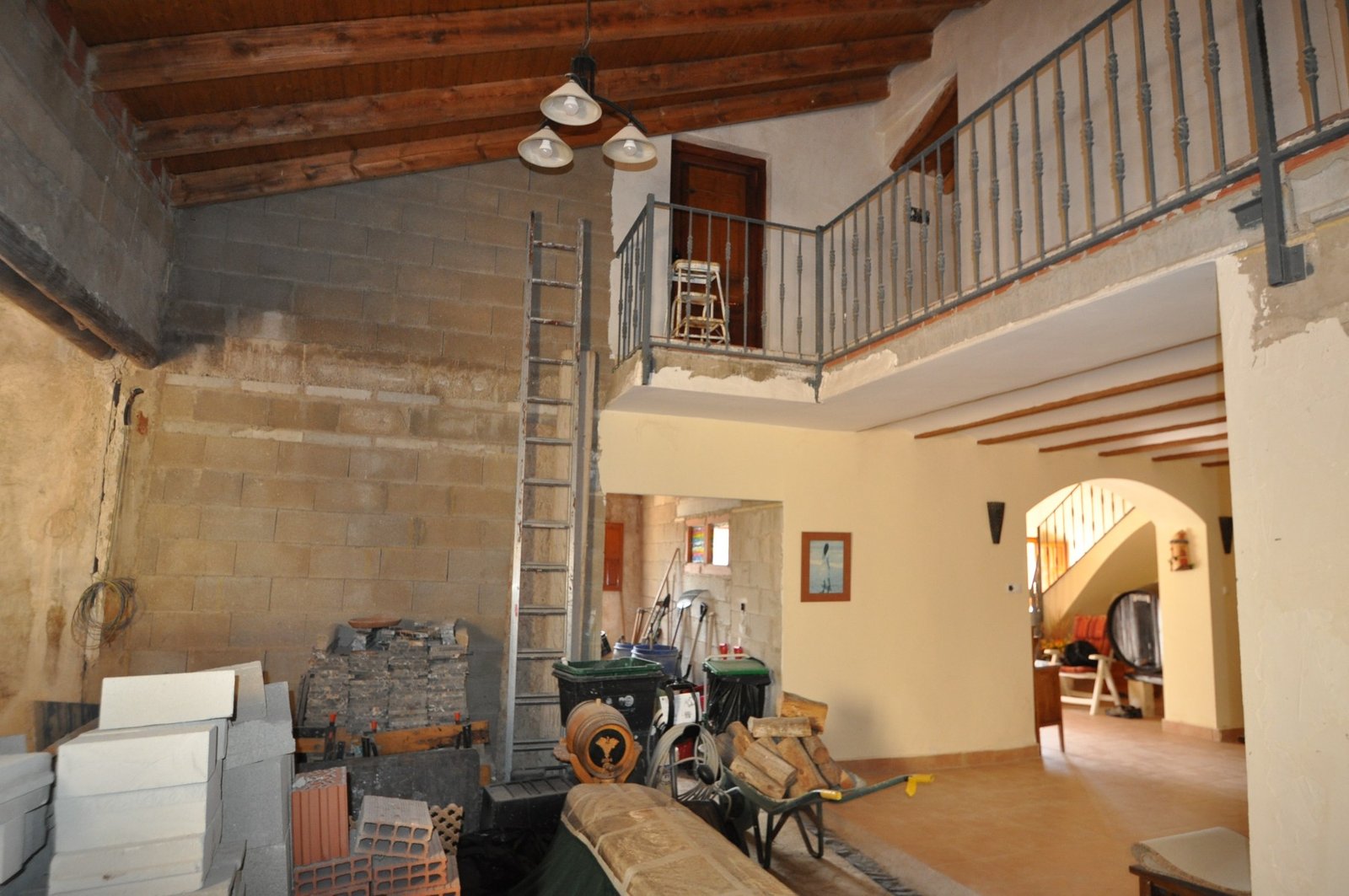 e29d19ec8bed98fc 4 Bedroom 2 Bathroom Villa in Chinorlet - Caza De Casa