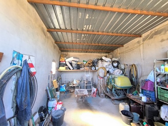 3 Bedroom 1 Bathroom Country House in Yecla - Caza De Casa