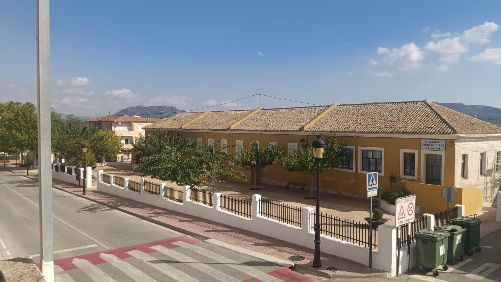 4 Bedroom Town House in Salinas - Caza De Casa