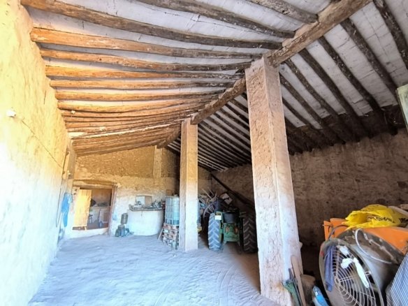 4 Bedroom 1 Bathroom Country House in Yecla - Caza De Casa