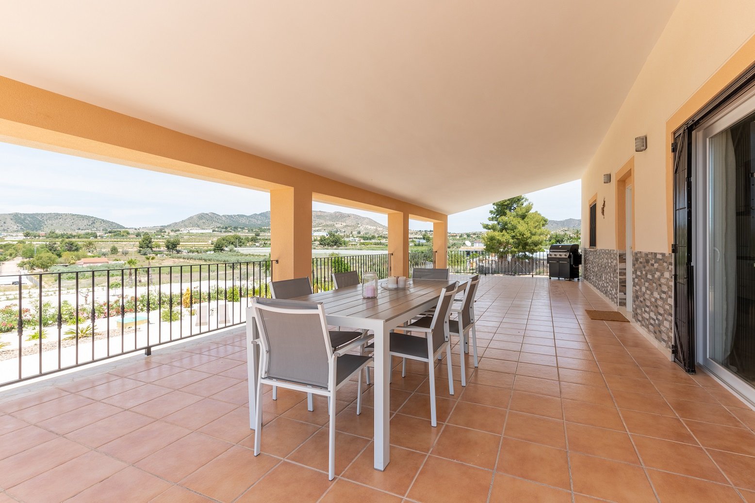 5 Bed 3 Bath Villa in La Romana - Caza De Casa