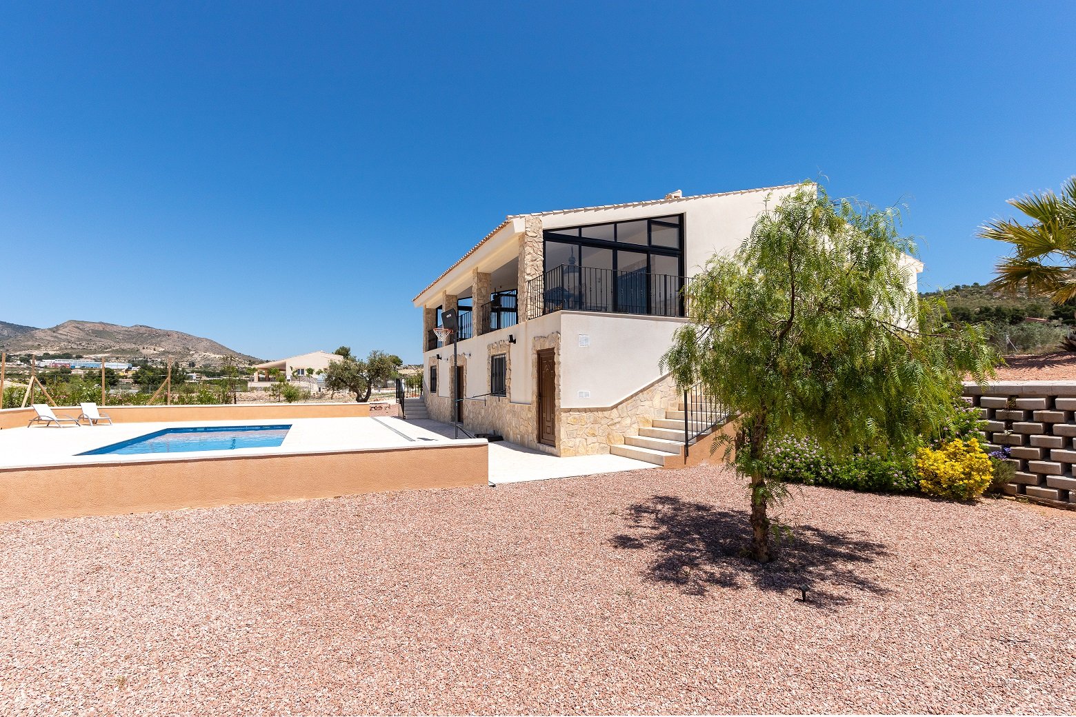5 Bed 3 Bath Villa in La Romana - Caza De Casa