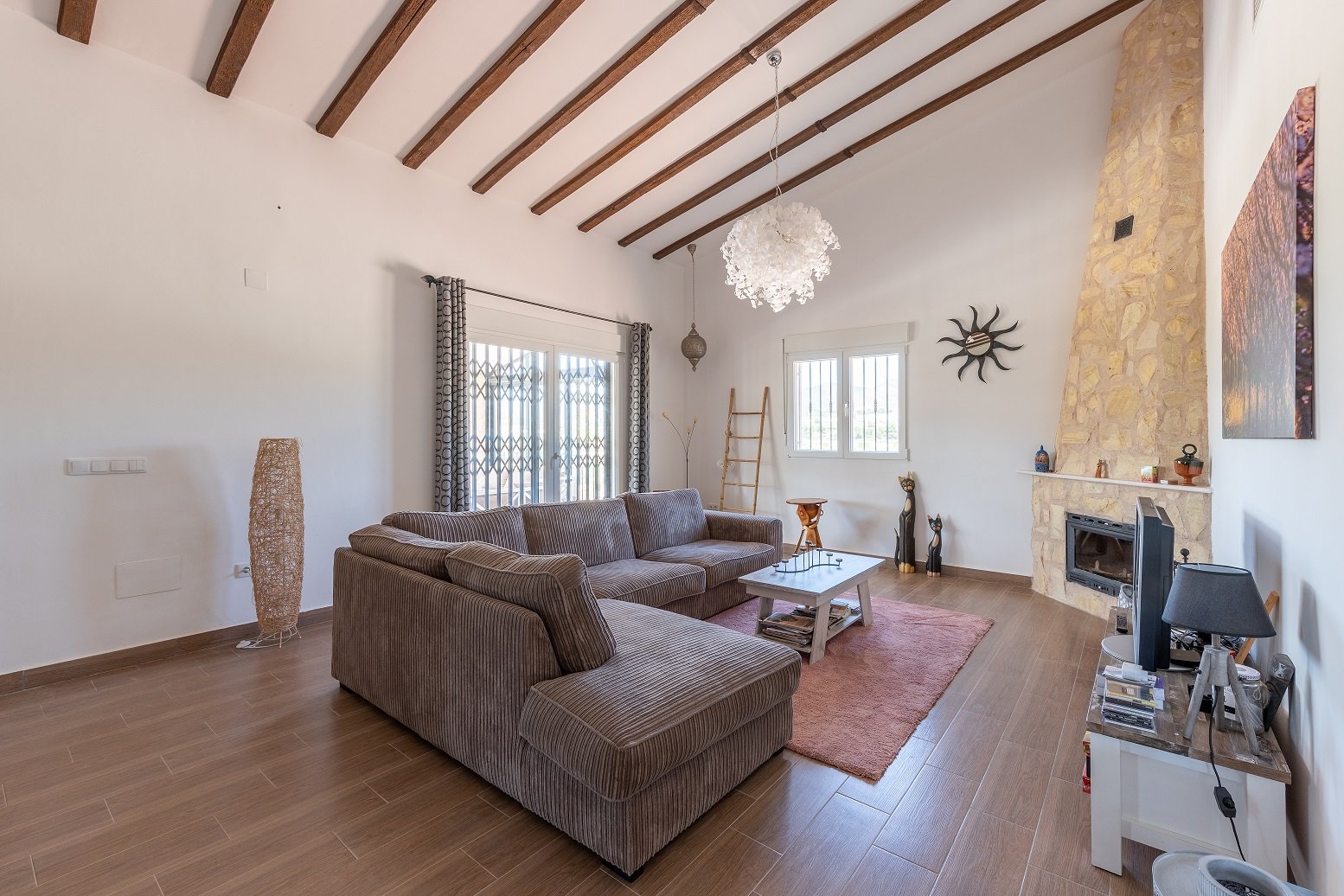 5 Bed 3 Bath Villa in La Romana - Caza De Casa