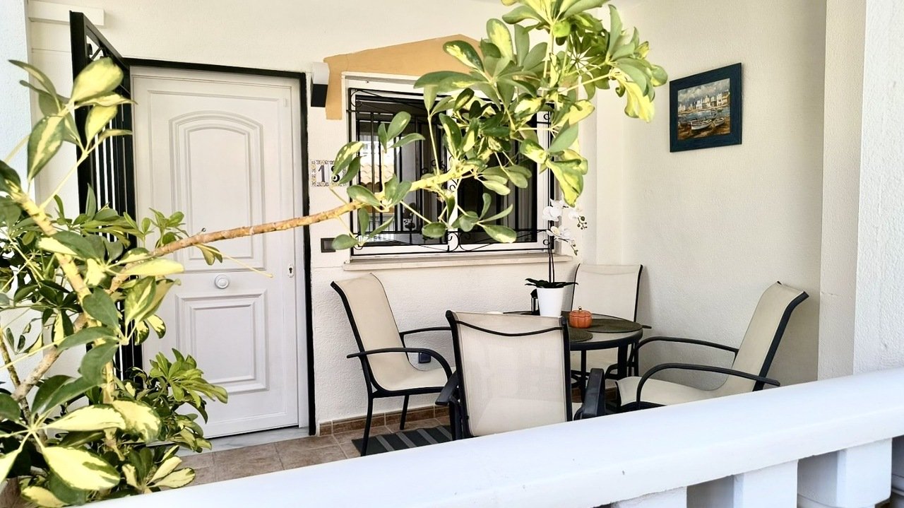 3 Bed 2 Bath Town House in Los Altos - Caza De Casa