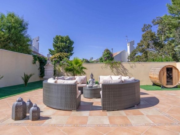 4 Bedroom 3 Bathroom Villa in San Miguel de Salinas - Caza De Casa