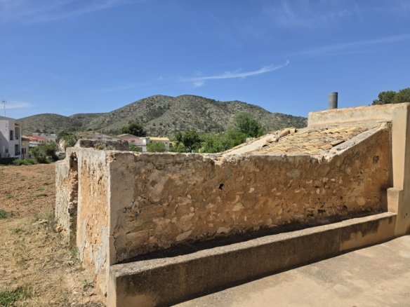280 m² Land in La Canalosa - Caza De Casa