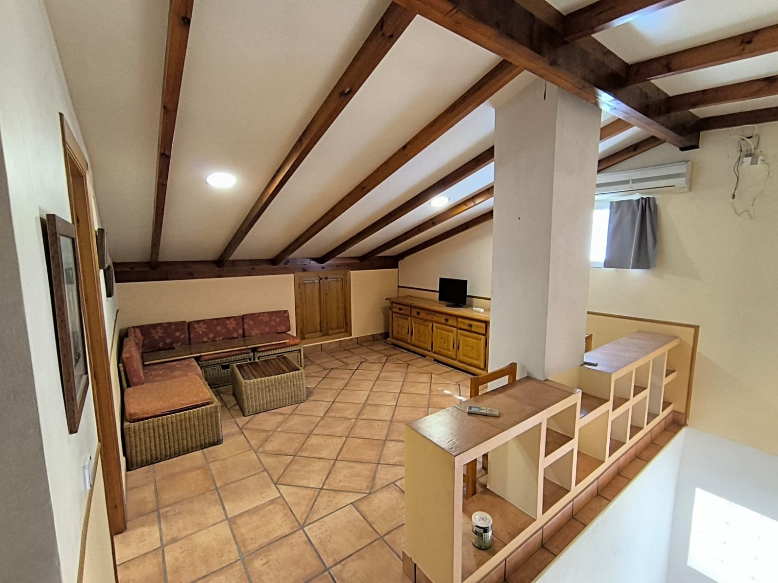 5 Bedroom 2 Bathroom Villa in Yecla - Caza De Casa