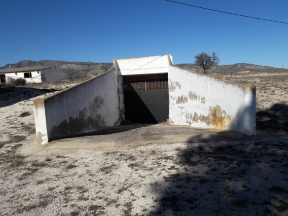 6 Bedroom 2 Bathroom Country House in Torre Del Rico - Caza De Casa