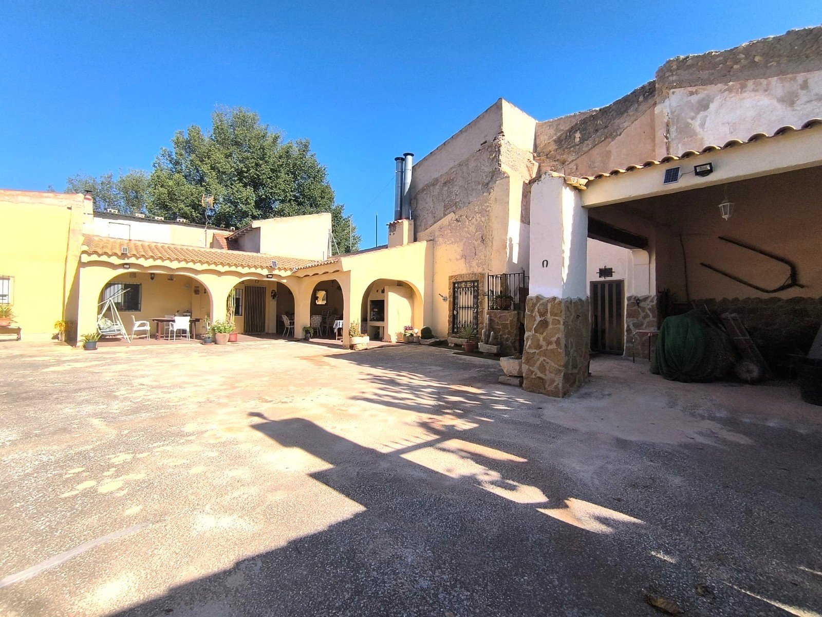 f45a6c4f1f13f168 5 Bedroom 1 Bathroom Country House in Monóvar/Monóver - Caza De Casa