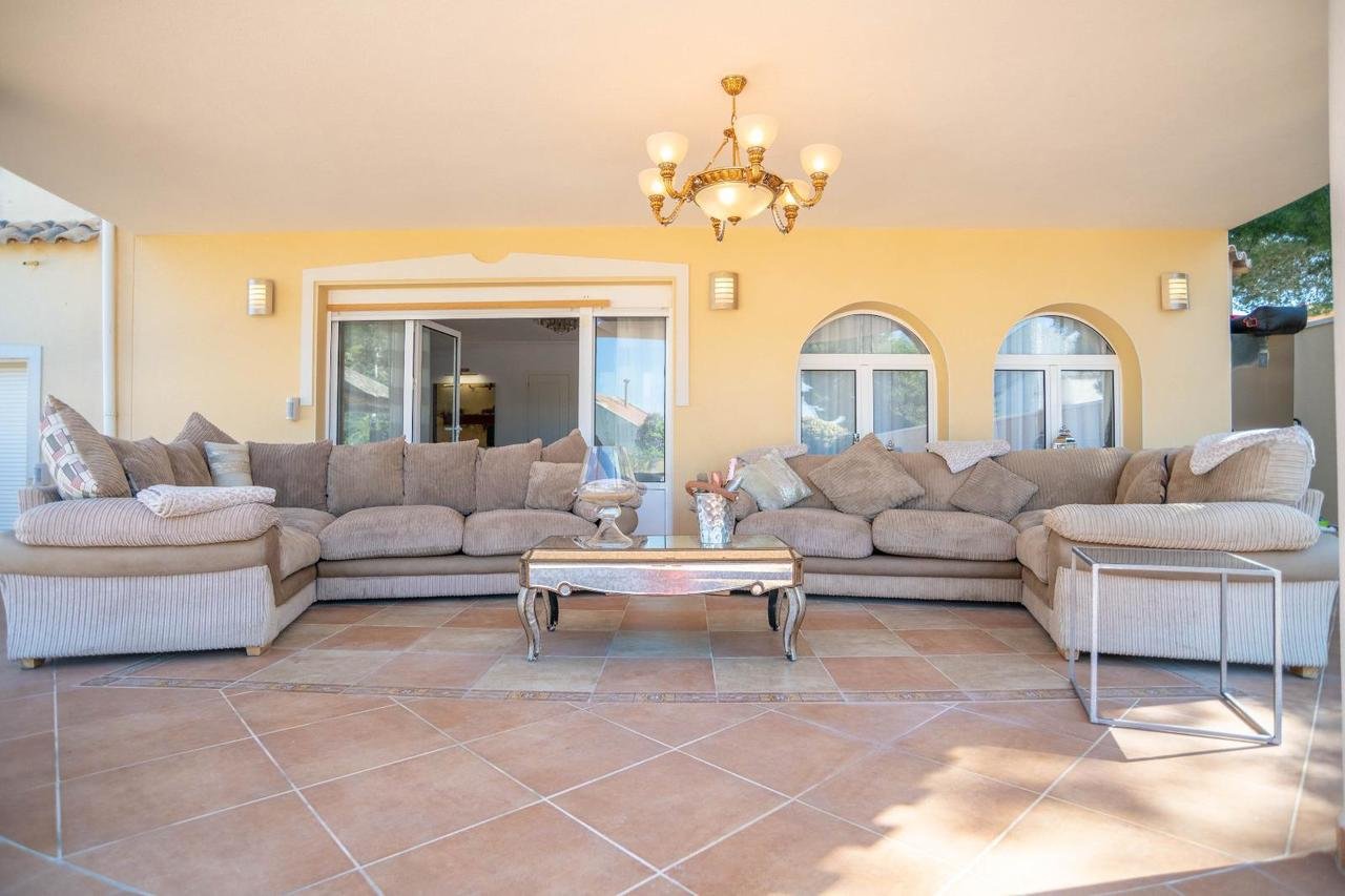 f583ecdb-12b2-4047-8521-9081792bec67_xlarge 4 Bedroom 3 Bathroom Villa in San Miguel de Salinas - Caza De Casa