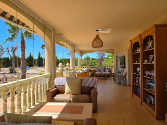 4 Bedroom 4 Bathroom Villa in Pinoso - Caza De Casa