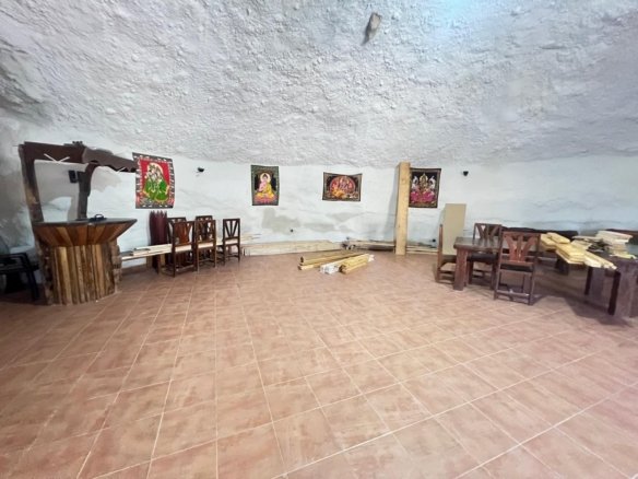 7 Bedroom 4 Bathroom Commercial in Abanilla - Caza De Casa