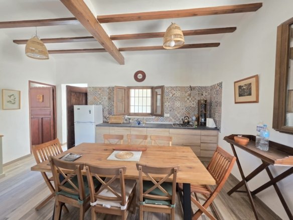 3 Bedroom 1 Bathroom Country House in Villena - Caza De Casa