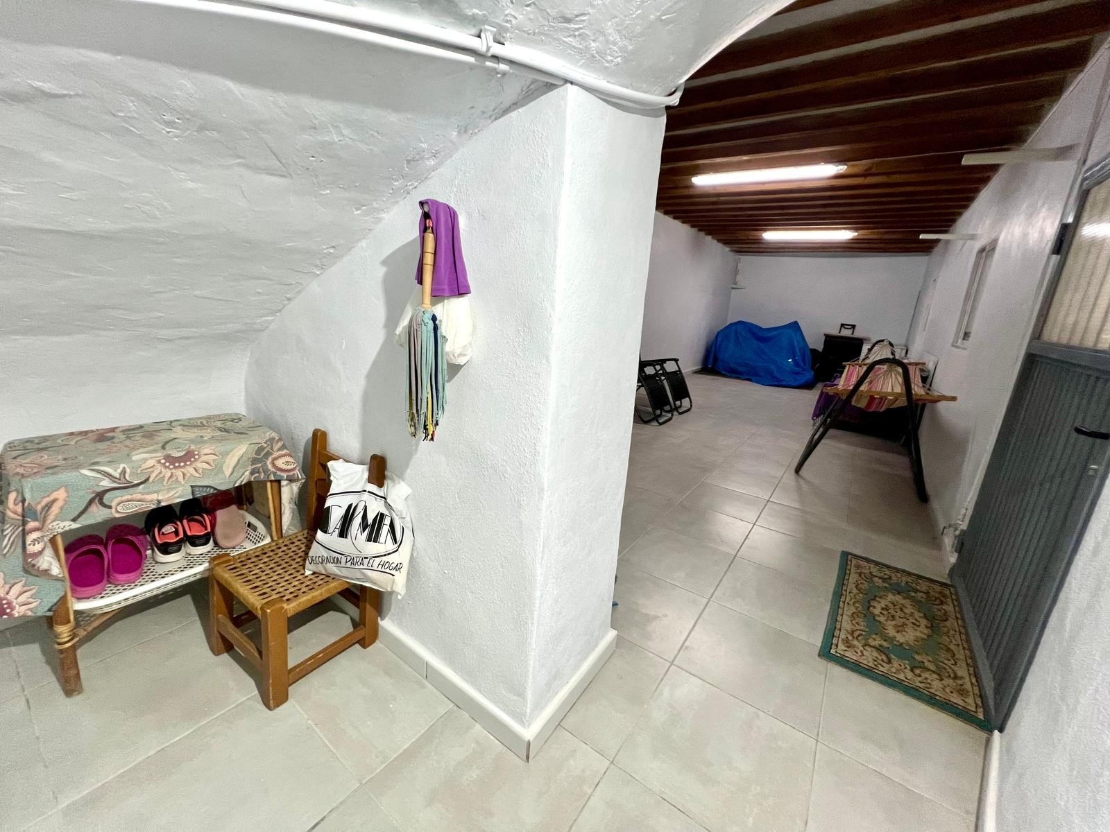 f8b9b0d5a4be8a86 6 Bedroom 1 Bathroom Country House in Monóvar/Monóver - Caza De Casa