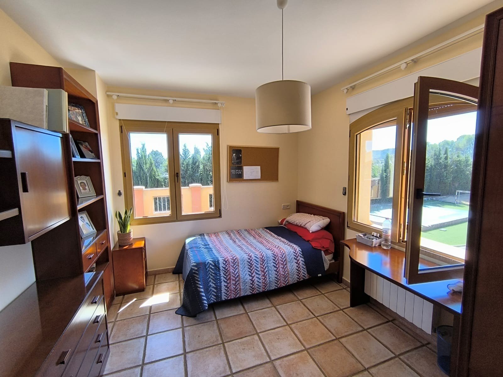 6 Bedroom 3 Bathroom Villa in Yecla - Caza De Casa