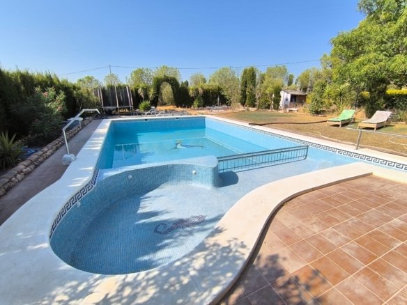 5 Bedroom 3 Bathroom Villa in Jumilla - Caza De Casa