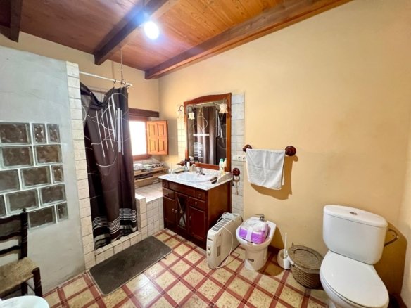 4 Bed 1 Bath Country House in Pinoso - Caza De Casa