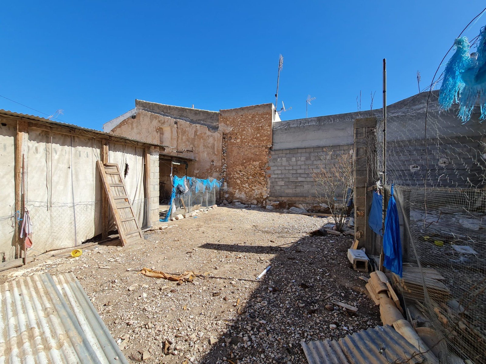 Land in Pinoso - Caza De Casa