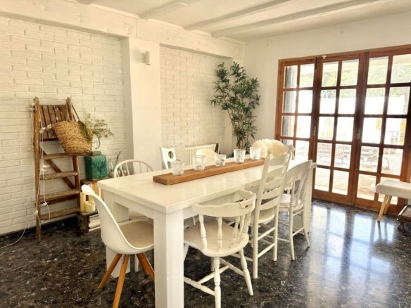 5 Bedroom 5 Bathroom Finca in Gea Y Truyols - Caza De Casa