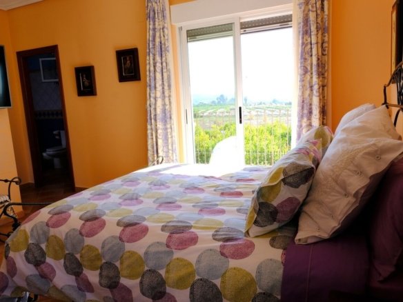 5 Bedroom 3 Bathroom Finca in Orihuela - Caza De Casa