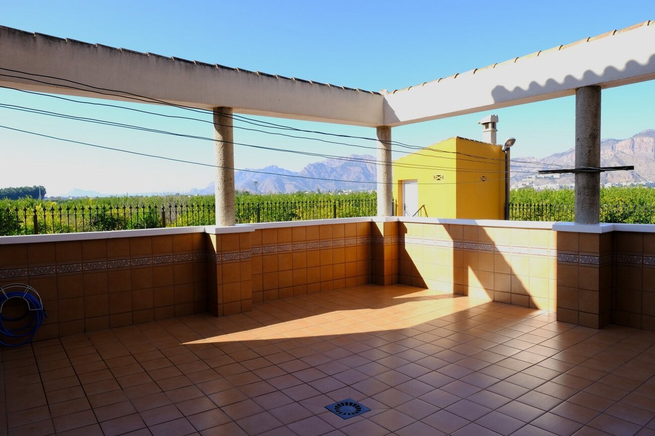 5 Bedroom 3 Bathroom Finca in Orihuela - Caza De Casa