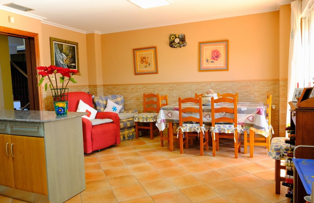 5 Bedroom 3 Bathroom Finca in Orihuela - Caza De Casa