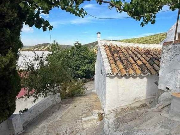 3 Bedroom 2 Bathroom Finca Penthouse in Villanueva de Algaidas - Caza De Casa