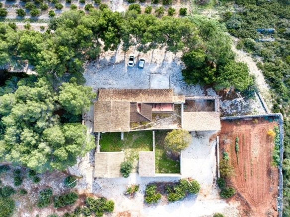 4 Bedroom 2 Bathroom finca in Gata de Gorgos - Caza De Casa