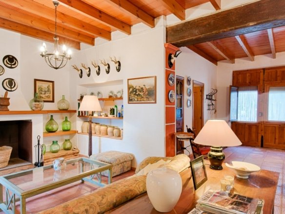 4 Bedroom 2 Bathroom finca in Gata de Gorgos - Caza De Casa