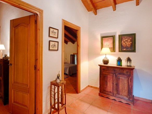 4 Bedroom 2 Bathroom finca in Gata de Gorgos - Caza De Casa