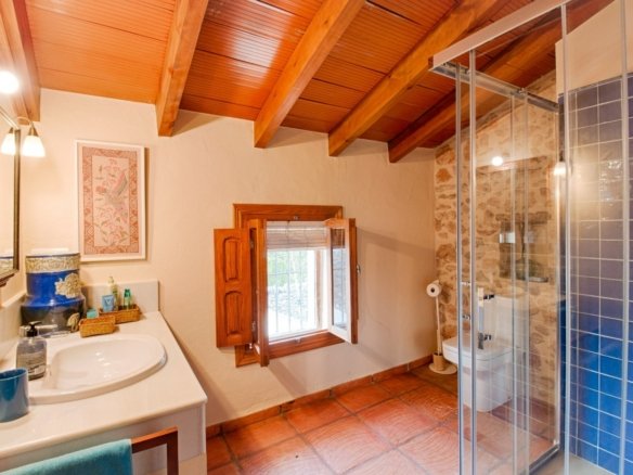 4 Bedroom 2 Bathroom finca in Gata de Gorgos - Caza De Casa