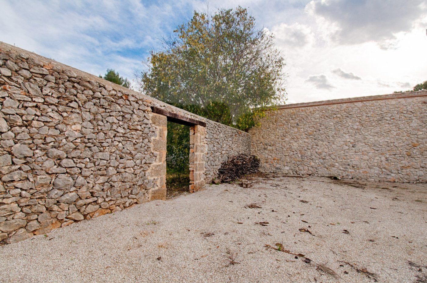 4 Bedroom 2 Bathroom finca in Gata de Gorgos - Caza De Casa
