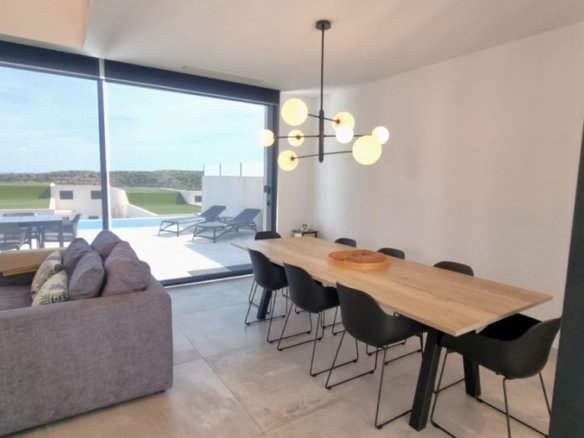 4 Bed 4 Bath Villa in Rojales - Caza De Casa