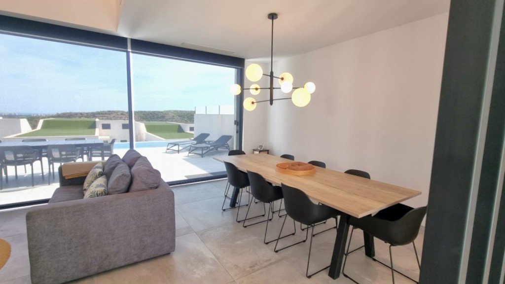 4 Bed 4 Bath Villa in Rojales - Caza De Casa