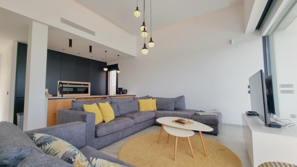 4 Bed 4 Bath Villa in Rojales - Caza De Casa