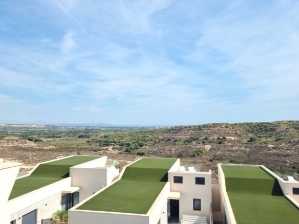4 Bed 4 Bath Villa in Rojales - Caza De Casa