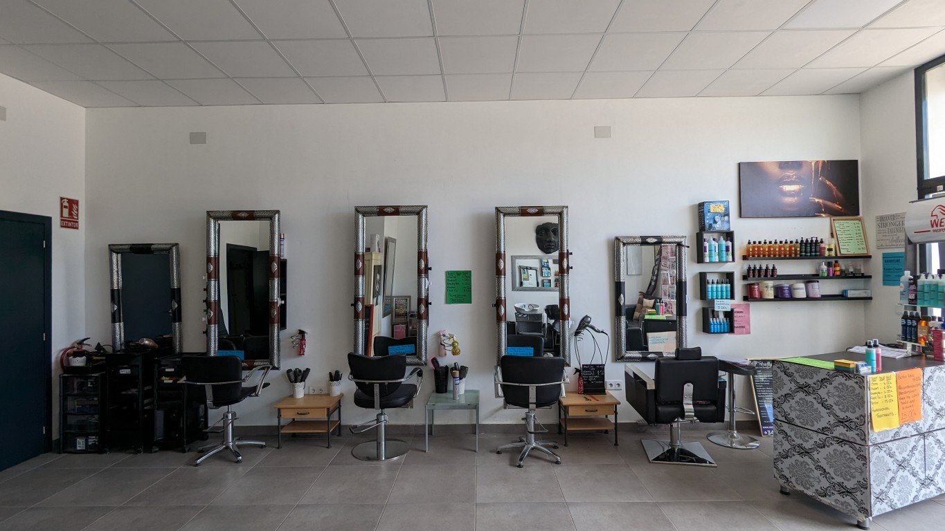 Commercial in Lo Crispin - Caza De Casa