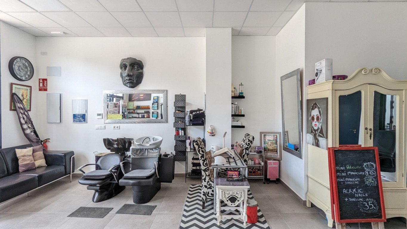Commercial in Lo Crispin - Caza De Casa