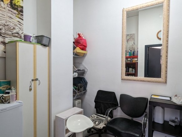 Commercial in Lo Crispin - Caza De Casa