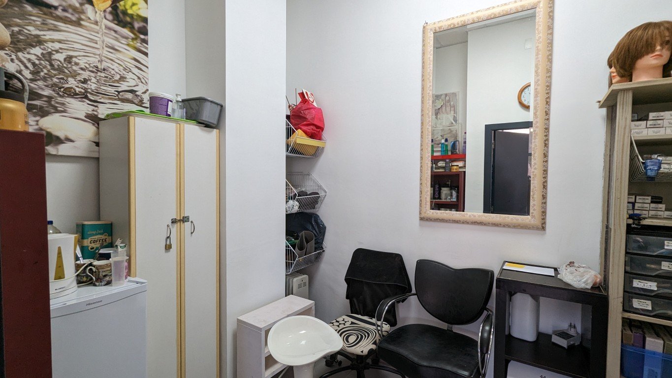 Commercial in Lo Crispin - Caza De Casa