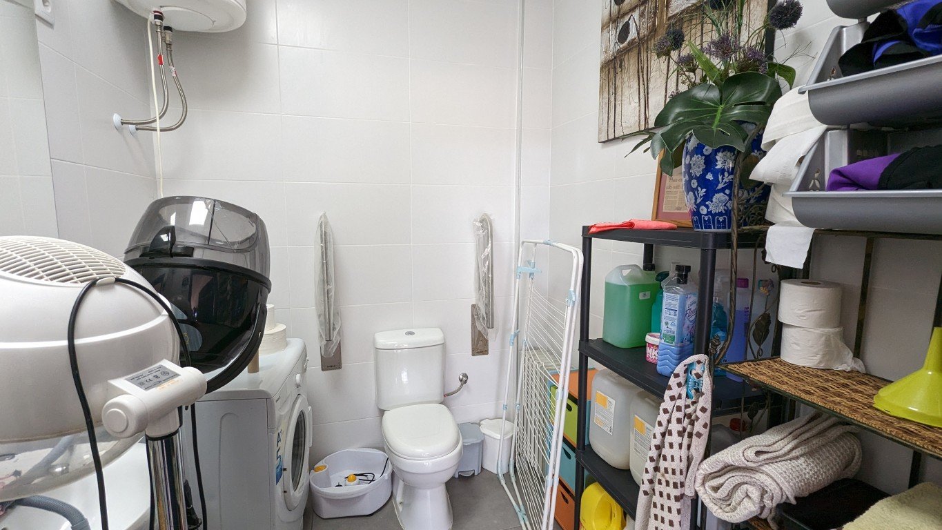 Commercial in Lo Crispin - Caza De Casa